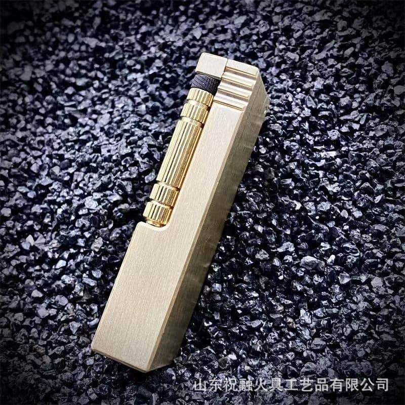 Vintage Solid Brass Oil Lighter – Side Ignition Refillable Design – Lighter – view 2