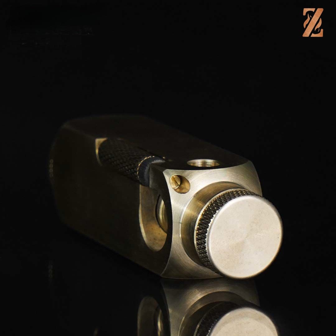 ZORRO Z760 Solid Brass Oil Lighter – Side Ignition Flint Design | Quiet Luxury – Lighter – view 6